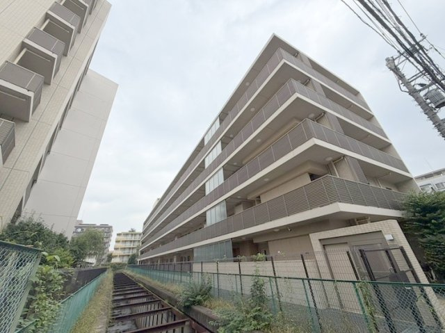 外観/オートロック付きマンションのご紹介です！