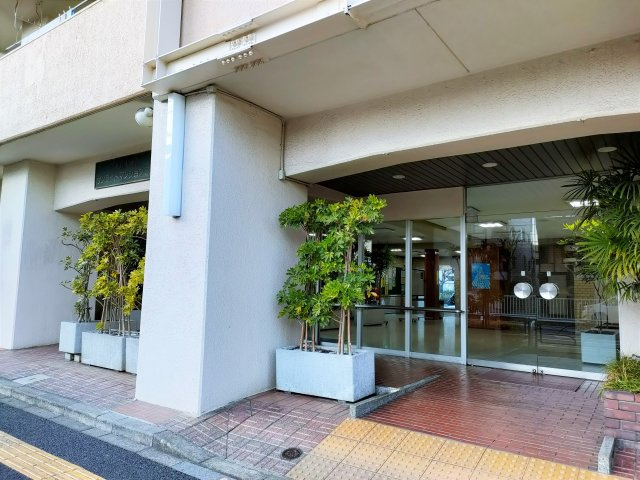 【エントランス】