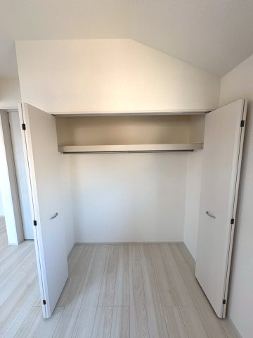 収納付きで、お部屋がすっきり片付きます。
