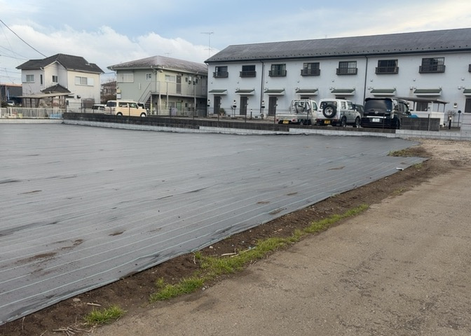 土地の形が極端に長細かったり、狭小地、あるいは道路との高低差がある傾斜地だった場合、後々売ろうとしても買い手がつかない場合もあります。後々、売却することになった時に価値の下がらない土地を選びましょう。