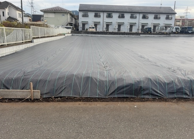 土地を買う際、住む地域の自治体や福祉の補助制度にも注目してみましょう。子供や老人の医療補助やゴミ出しのルールなど、自治体によってルールに大きな違いがあるため、暮らしやすい土地で判断するとよいでしょう。