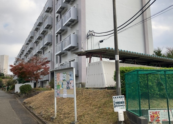 隣家の土地はどうなっているのか、生活利便施設が近くにあるのか、学校まで近いかなど、お客様のライフスタイルにあわせたイメージが重要です。また、近くにあると困る施設が近くにないかも確認するといいでしょう。