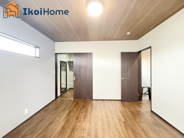 【ホームページに現地動画掲載中】●年中無休：当日予約可●広々とした2階の洋室です。広々WIC完備！