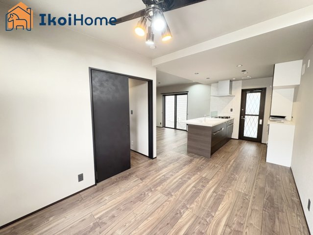 【ホームページに現地動画掲載中】●年中無休：当日予約可●LDKはゆったり19帖！築浅で綺麗な内装です