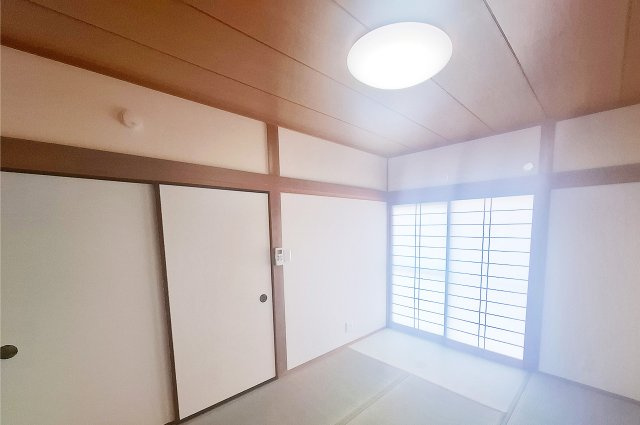 和室：LDK近くにあり、くつろぎの場や客間としても使えます。