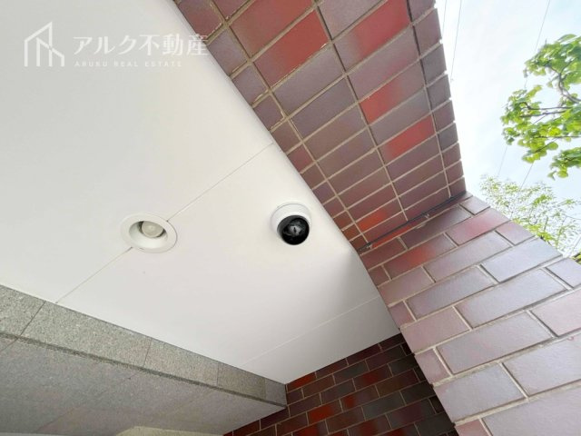 監視カメラ