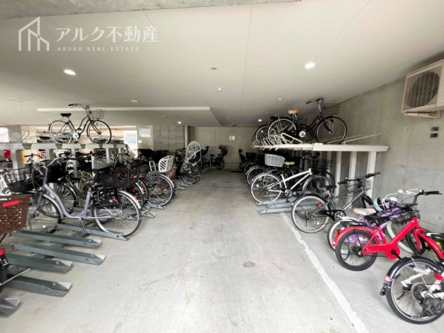 駐輪場