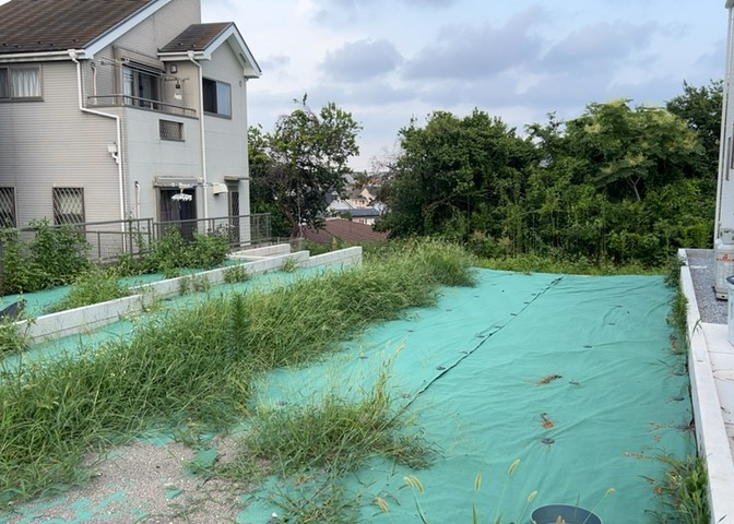 隣家の土地はどうなっているのか、生活利便施設が近くにあるのか、学校まで近いかなど、お客様のライフスタイルにあわせたイメージが重要です。また、近くにあると困る施設が近くにないかも確認するといいでしょう。