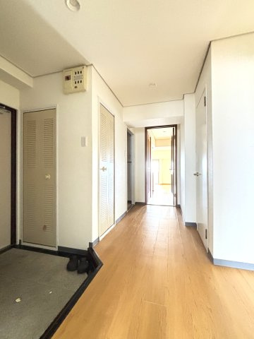 玄関ホール