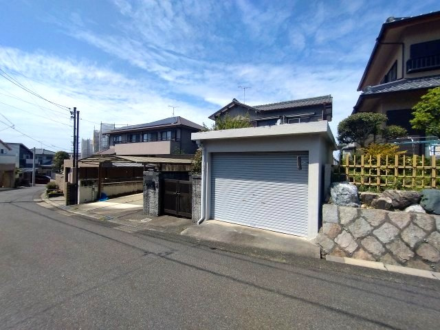 現地写真　※令和8年4月18日撮影　解体工事前の写真です。