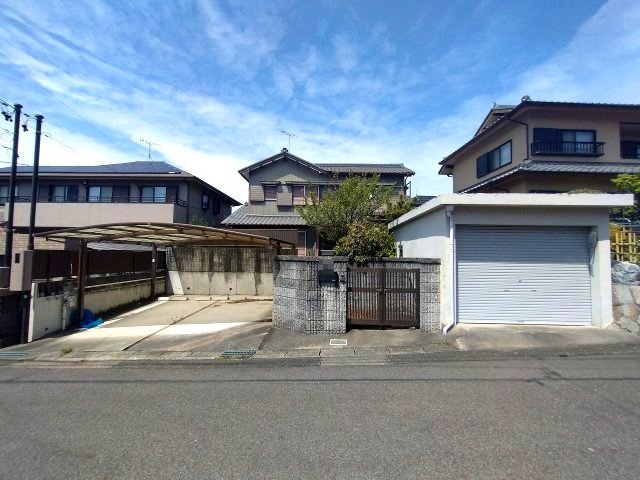 現地写真　※令和8年4月18日撮影　解体工事前の写真です。