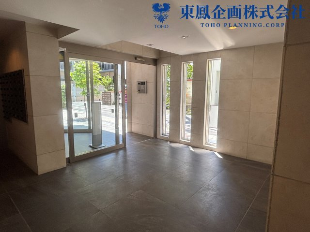 マンションエントランスです