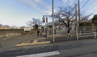 市立七国山小学校まで徒歩14分
