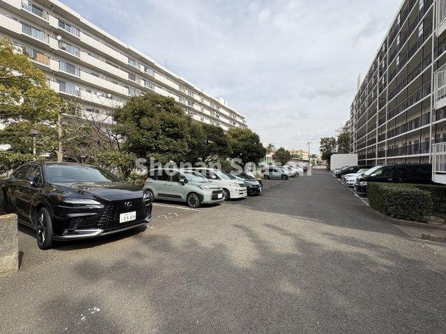 「セブン‐イレブン」まで徒歩2分や「しまむらストアー」まで徒歩5分などお買い物環境良好◎