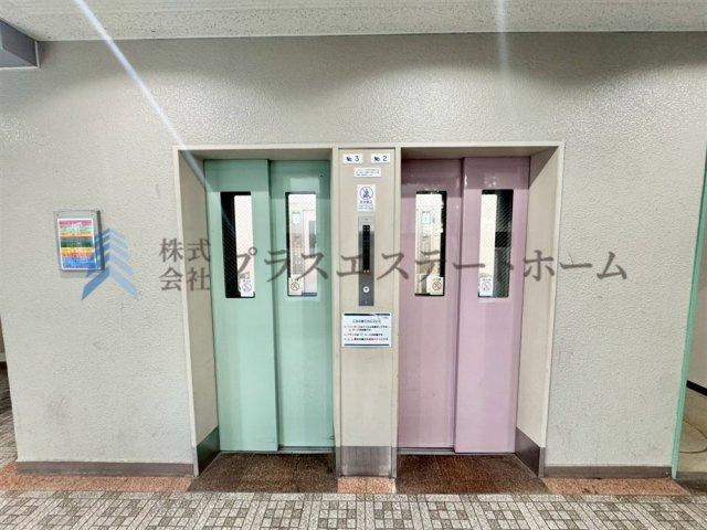 忙しい朝も安心のエレベーター2基完備♪