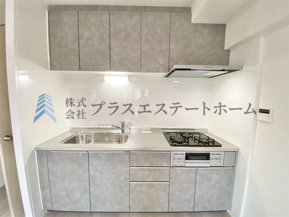 【弊社施工事例】毎日の料理がちょっと楽しみになる明るく開放的なスタイリッシュキッチン♪