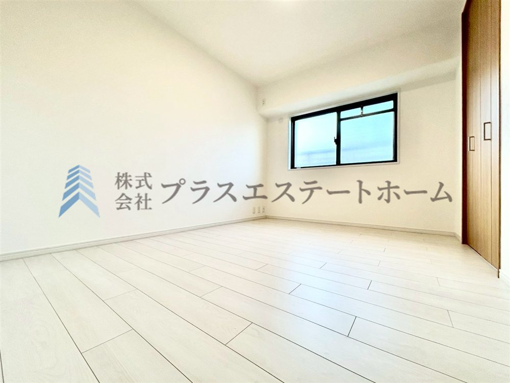 【弊社施工事例】デザインリフォームされた室内は　良い雰囲気になっております♪