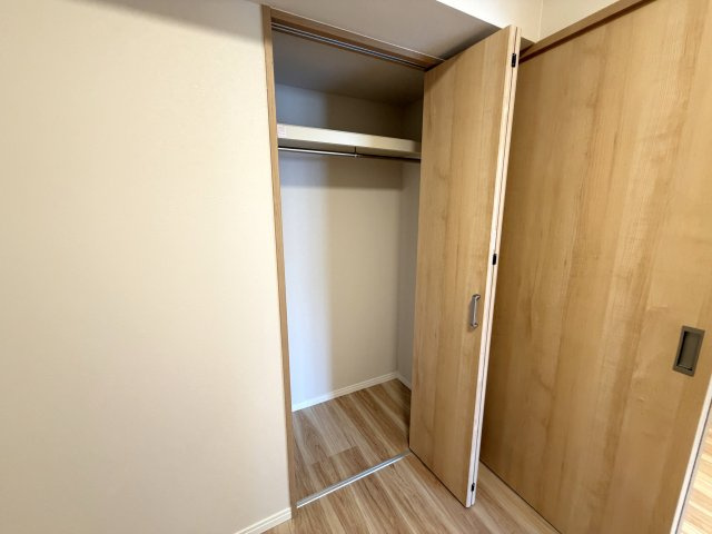 各居室に収納がついており、家族で使い分けしやすくなっています。