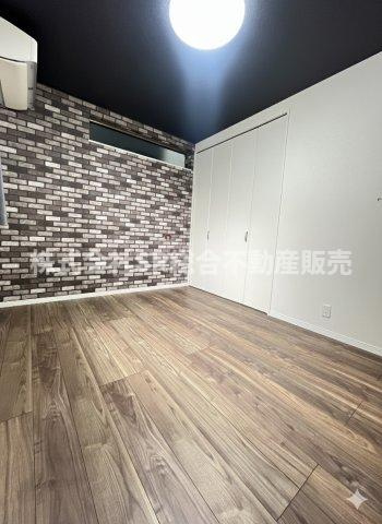 1F・洋室6帖。個人の部屋や寝室として使える洋室です