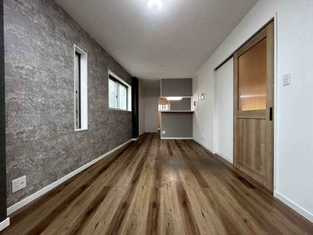 温かみのある色合いのクロスです。