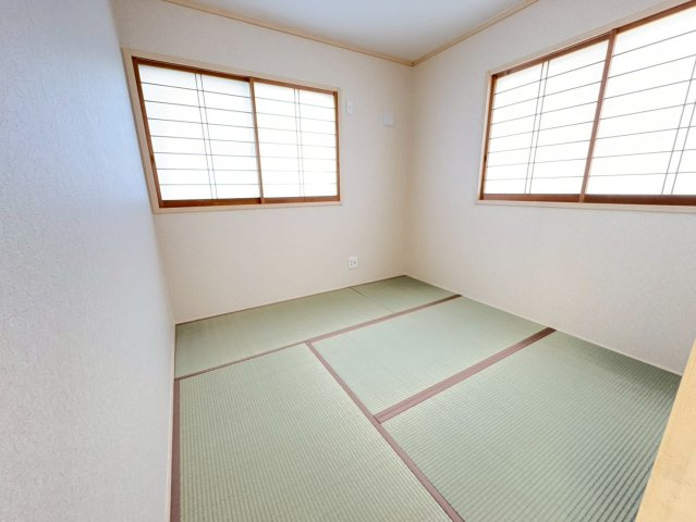 4．5帖和室　和の趣を感じるタタミのお部屋。