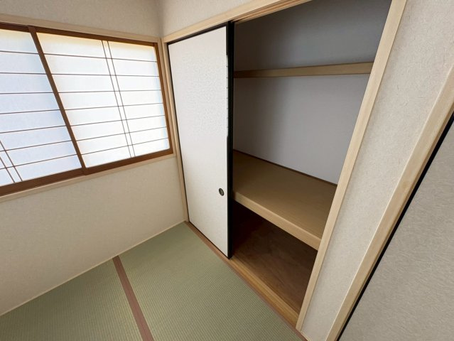 4．5帖和室　収納