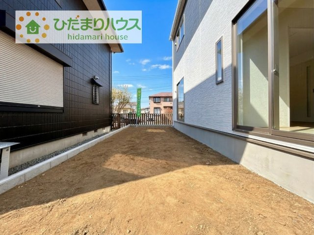 お庭付物件になります！お庭遊びや、プールなどお子様も大喜び(^^)