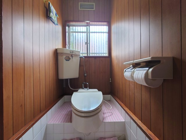 小窓付きで快適にお使いいただけます