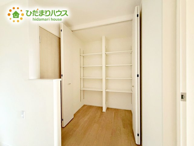 クローゼットタイプの収納は荷物がどこにあるかすぐに見つかります！