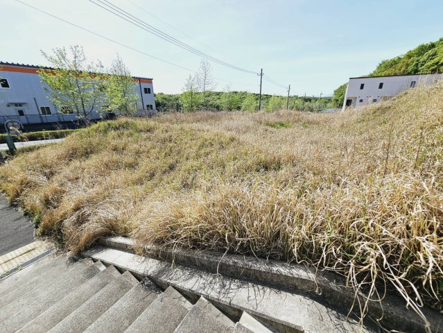■土地576.13？／約174.27坪■現況更地＆整形地■南西南東角地