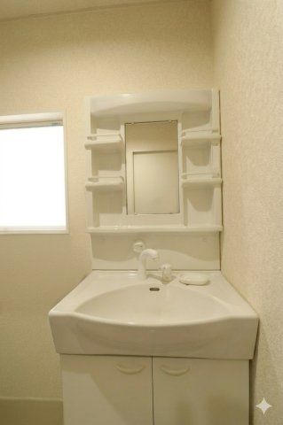 室内をイメージしやすくするため、一部の家具やお荷物を加工で消去しております。