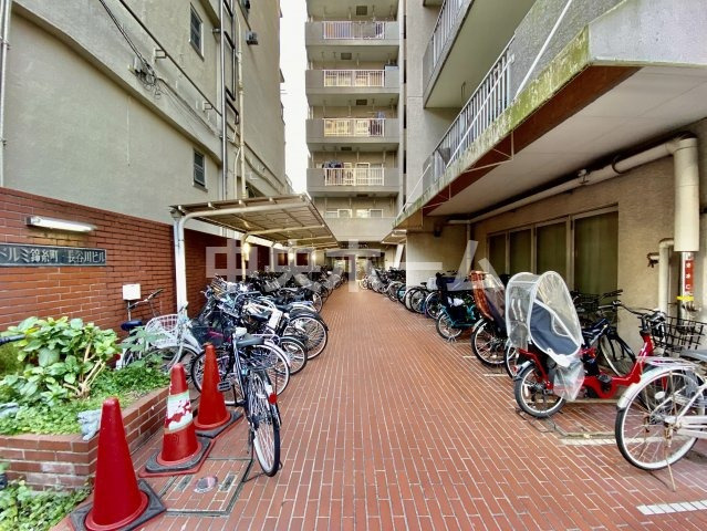 【自転車置き場】最新の空き状況や費用などの詳細は担当スタッフまでお問い合わせください。