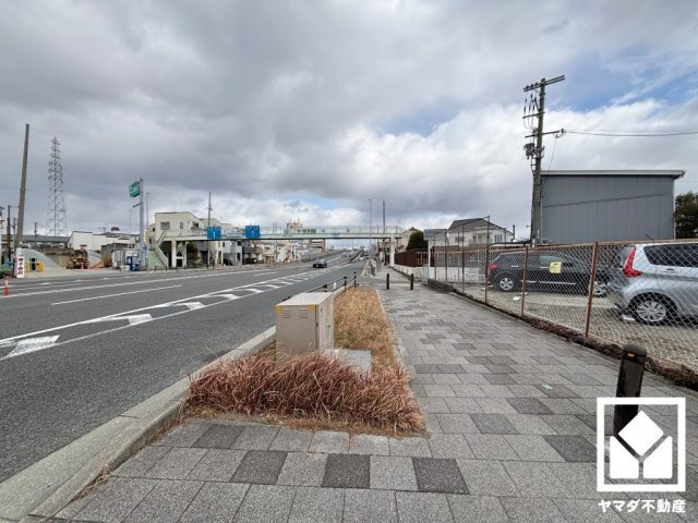 清潔なゴミ出し場で気持ち良くお使い頂けます。