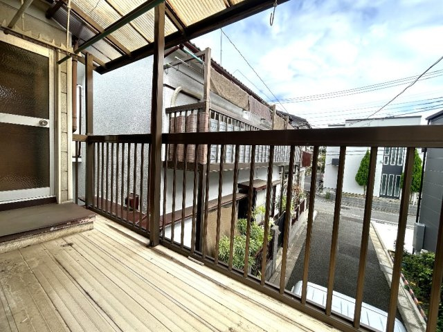 東南向きバルコニーでございます。