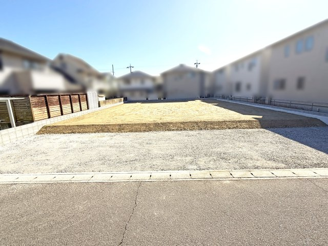 ゆとりの敷地面積約178坪　建築条件なし