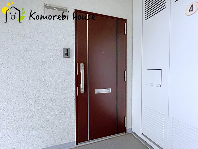 明るい玄関です