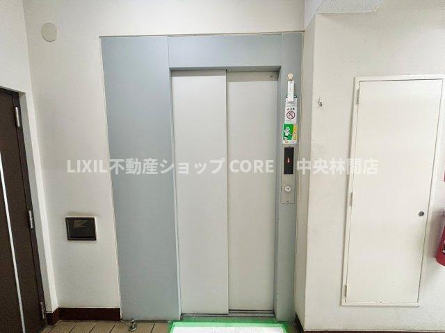 共有部分は、住民なら誰もが使える設備のこと。例えば廊下・外部階段やエントランス・ゴミ置き場などがあります。