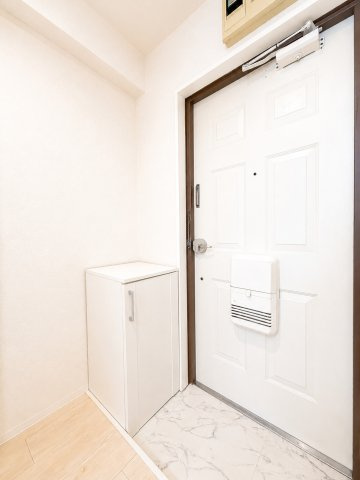 ◆毎日使う場所だから、機能的で使いやすさに配慮したパウダールーム。すっきりと使えるように収納も豊富にご用意しています。　