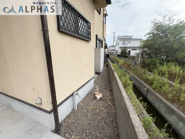 ■水栓があるので汚れたものをサッと洗い流していただけます♪