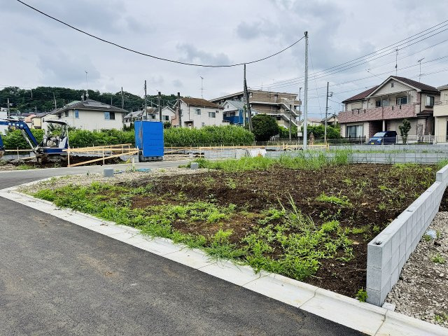 ～小宮駅徒歩4分　閑静な住宅地　開発分譲地につき美しい街並み～