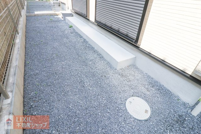 【お庭】現地完成写真。色々な使い方ができます！お好みでカスタマイズはいかがでしょうか。