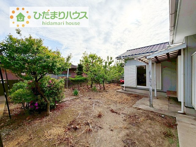 周辺に高い建物が無いので、開放的なお庭になっています(^^)/