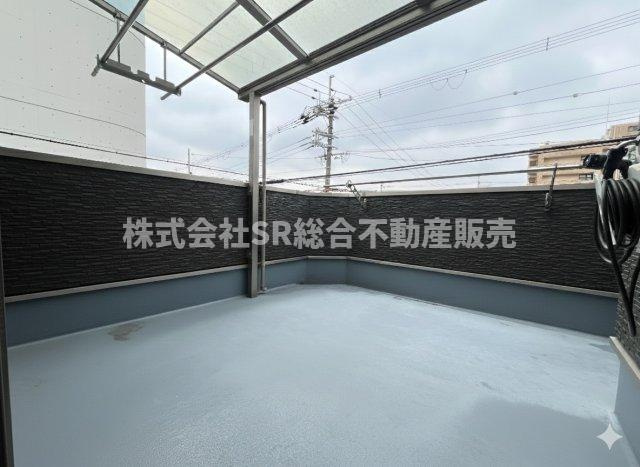 とても広く陽当たり良好のバルコニーです！