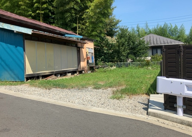 人が暮らすうえで日光は大切な要素となります。日当たりの良さは譲れないポイントですね。併せて近くに大きな建築物の建築予定がないか、あるいはそれが可能な土地が近くにないか事前に確認することもお勧めします。
