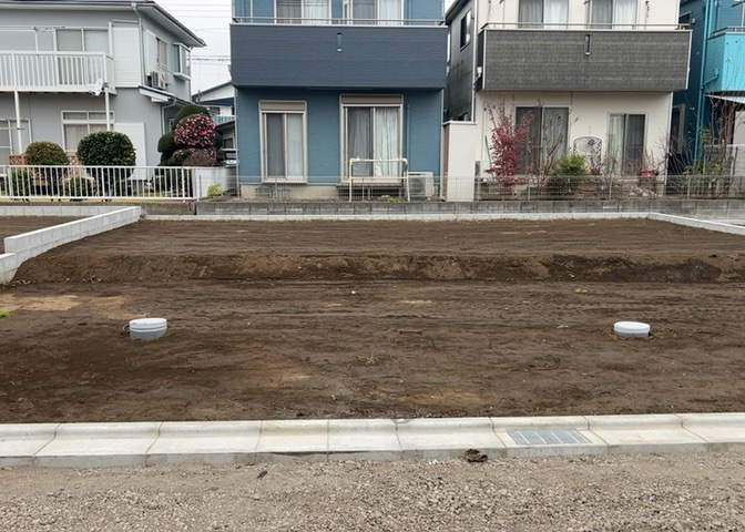 家を建てる前提で土地を探している場合、地盤の丈夫さは譲れない条件の一つです。地盤が脆弱だと追加工事が必要となります。また、過去に地盤沈下や液状化現象を起こした土地は、できるだけ避けた方がいいでしょう。