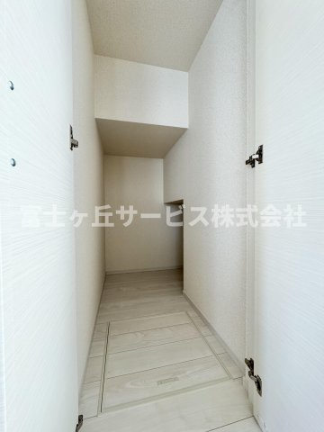階段下収納です