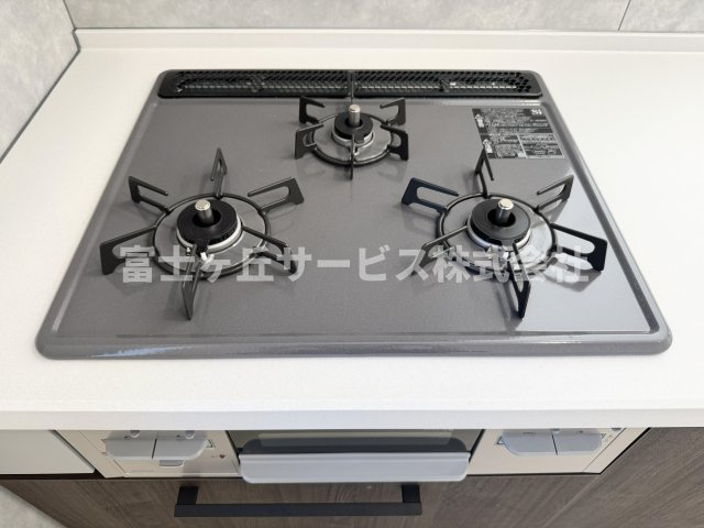 3口コンロがあります