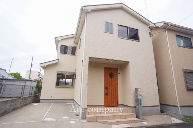 外観：327002266400