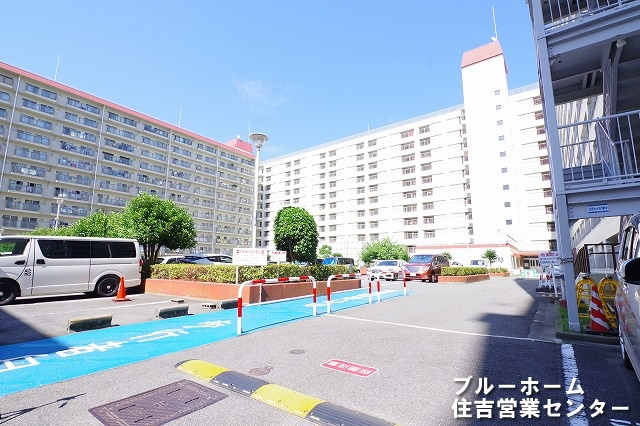 外観：327002657936