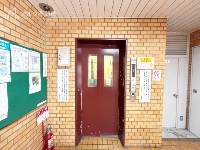 エレベーター完備のマンションです